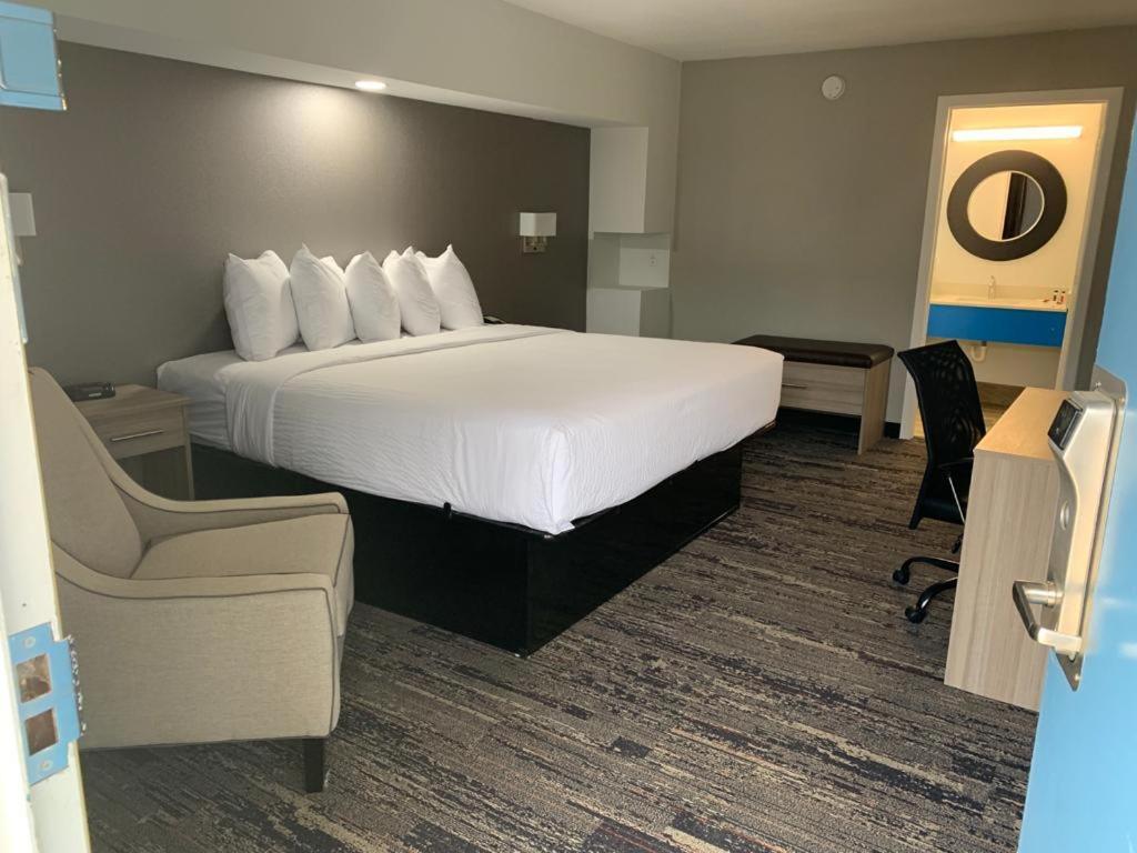 Days Inn By Wyndham Senatobia Εξωτερικό φωτογραφία