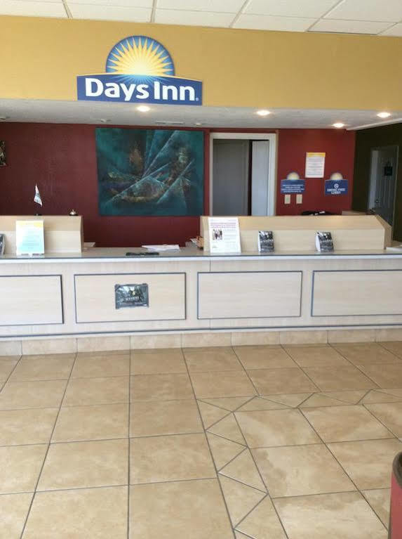 Days Inn By Wyndham Senatobia Εξωτερικό φωτογραφία