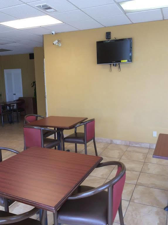 Days Inn By Wyndham Senatobia Εξωτερικό φωτογραφία